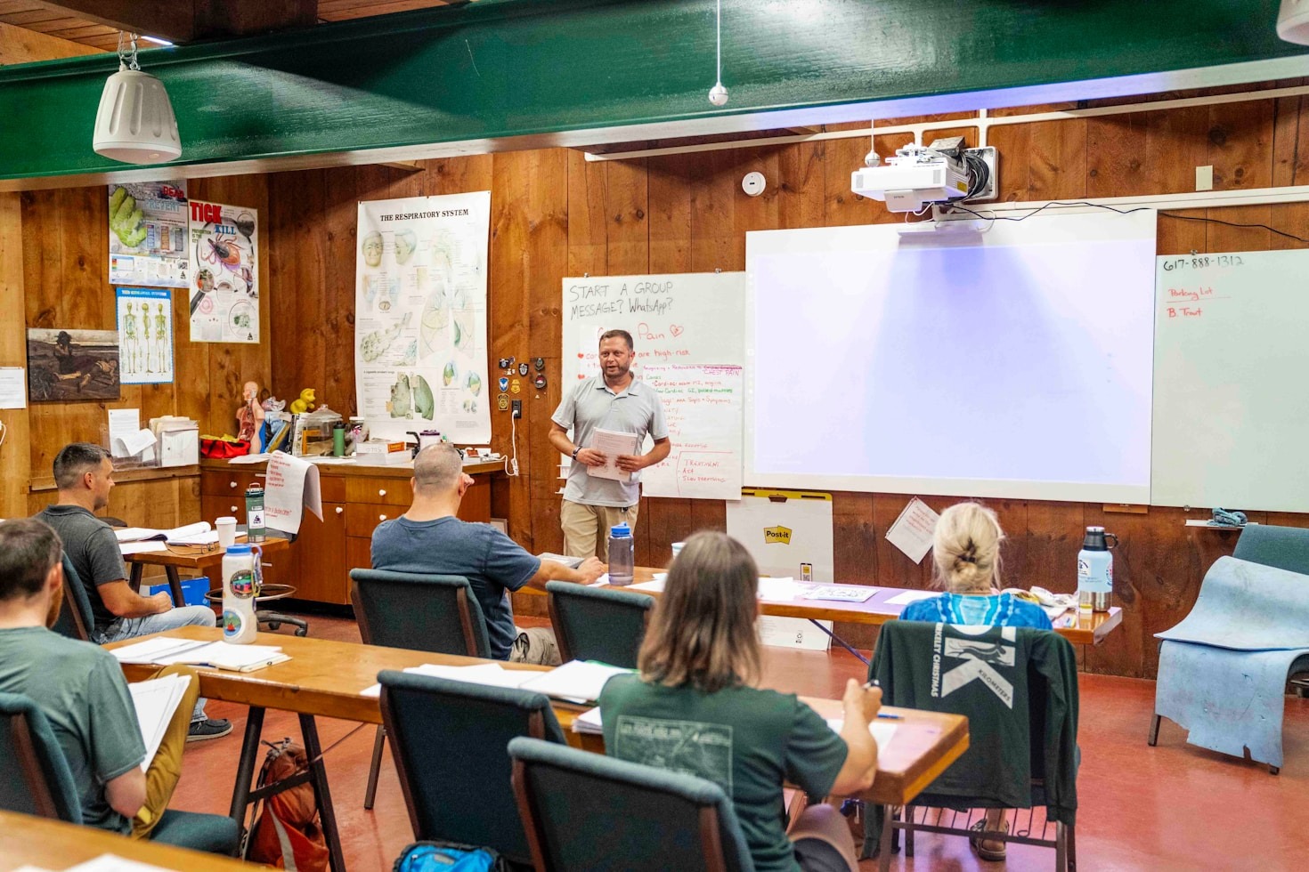 Top Benefits of Language Courses for Professionals